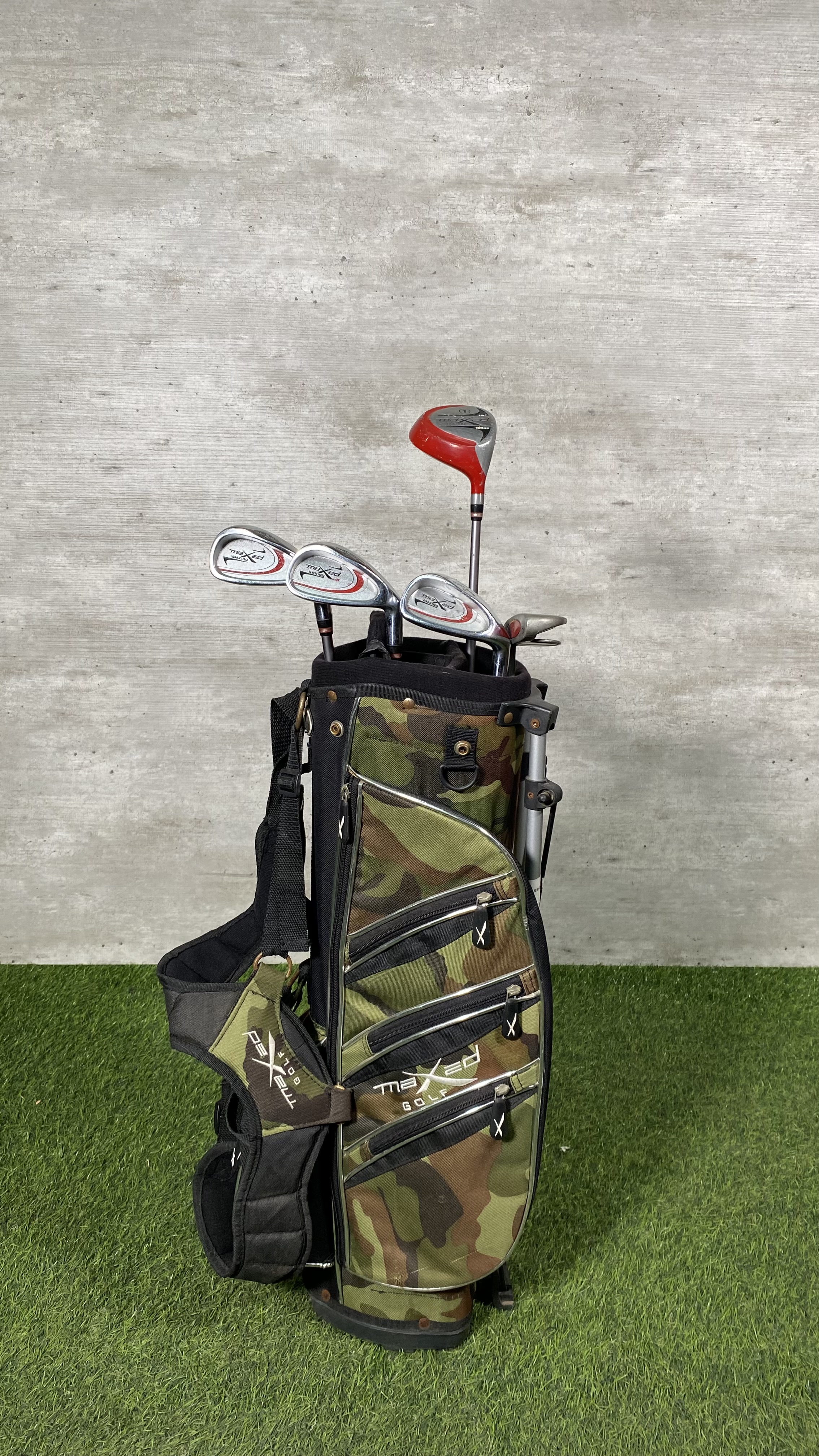 Maxed GMX100 Junior 5-7 Golf Set