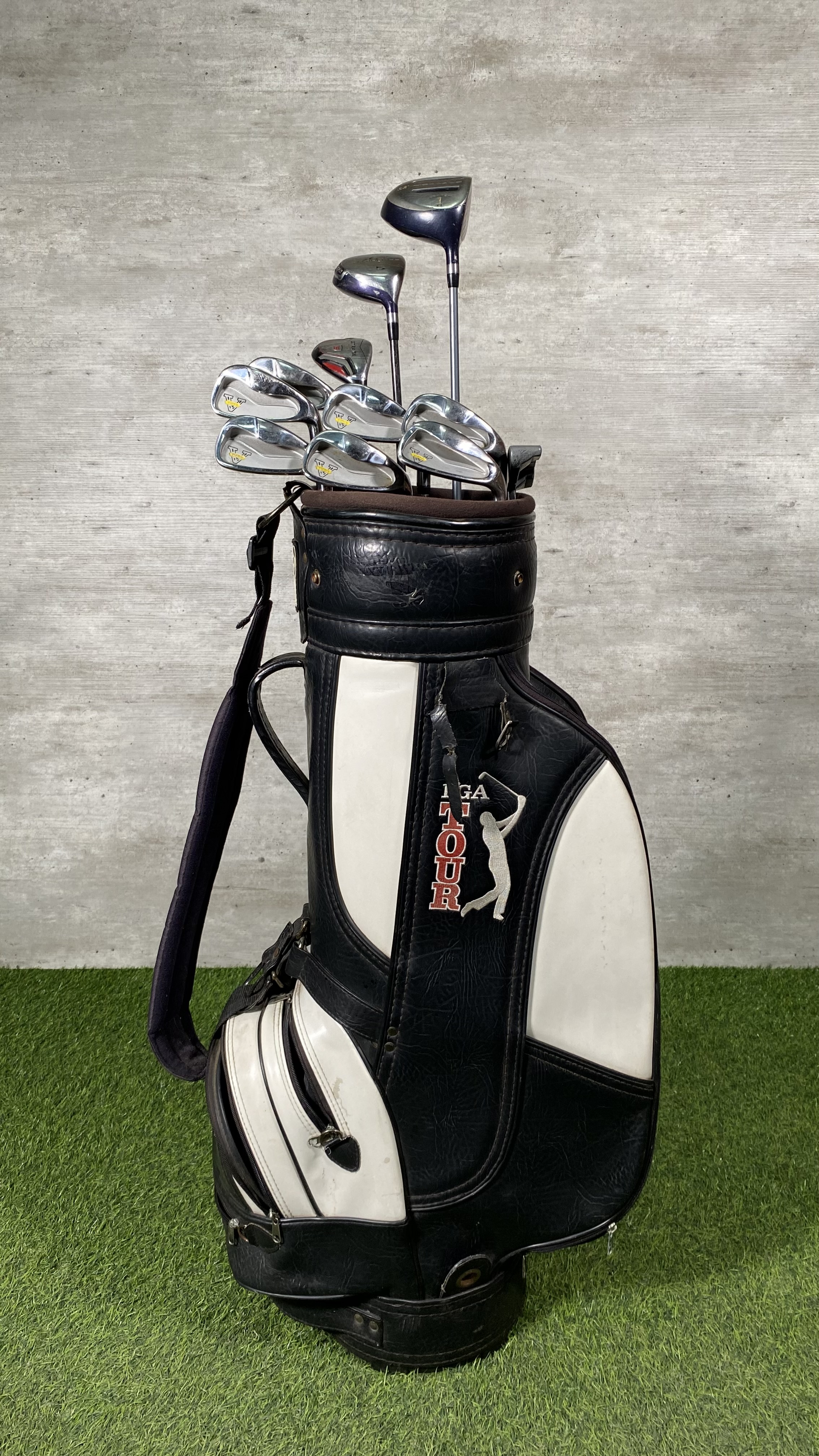 Spalding V-Force Golf Set