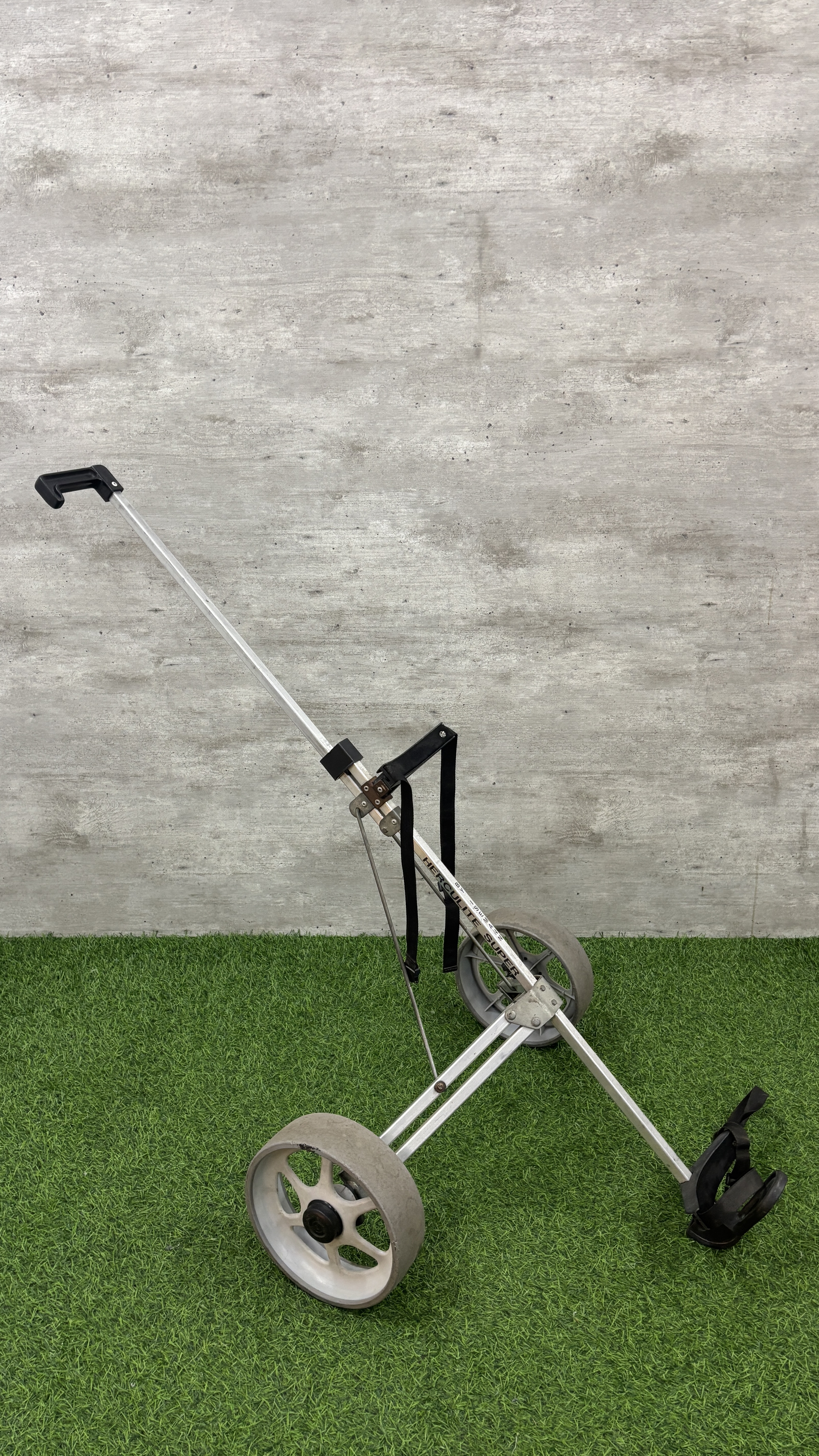 Isemann Herculite Super 2-Wheel Pull Golf Cart