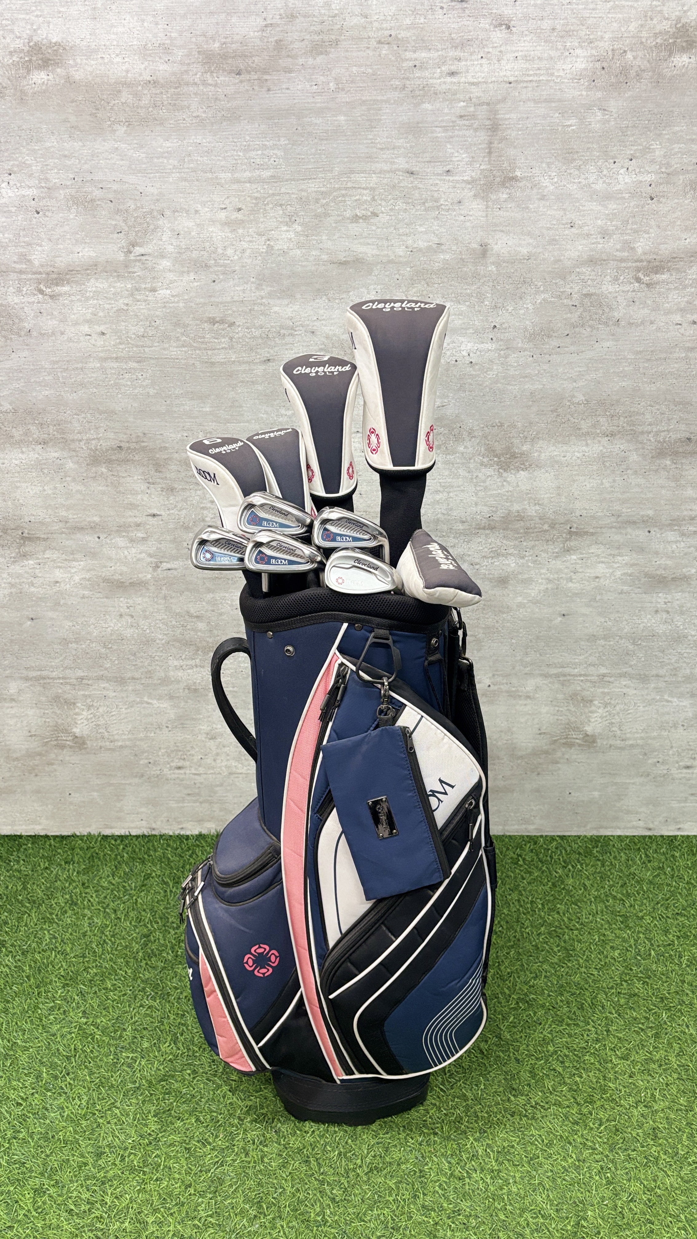 Ladies Cleveland Bloom Golf Set